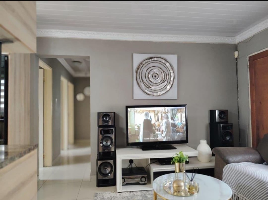 3 Bedroom Property for Sale in Seraleng North West